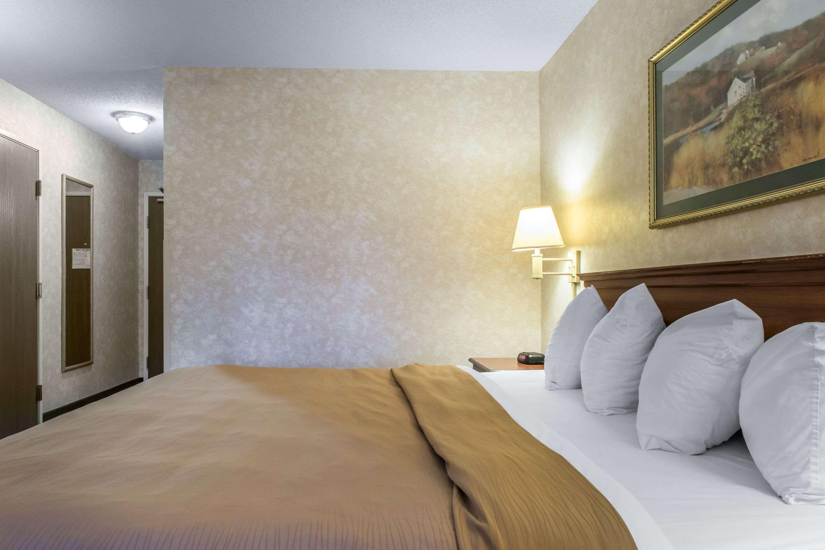 Hotel Quality & Titusville